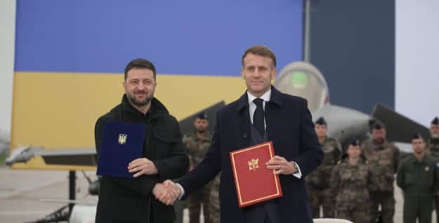 Зеленський та Макрон підписали декларацію щодо посилення оборони України