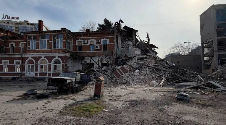В Одесі вночі почали демонтаж пам’ятки архітектури на Французькому бульварі