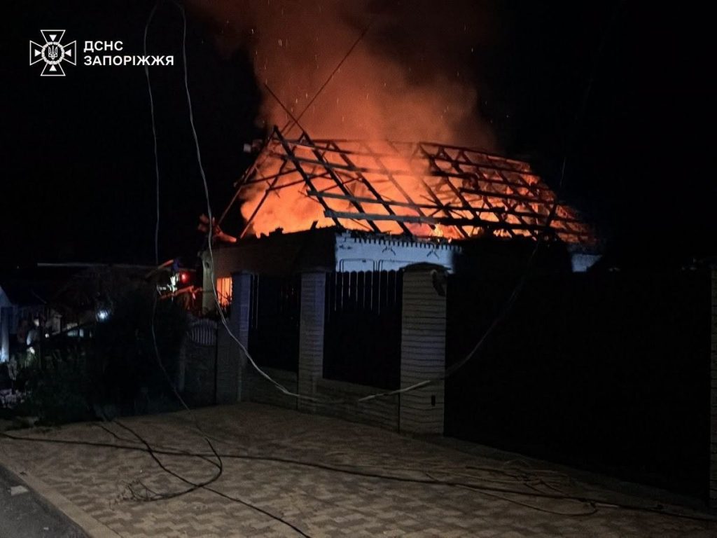 Росіяни дронами атакували Запоріжжя: 2 загиблих, 7 постраждалих, серед яких дитина