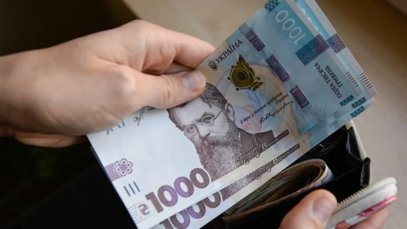 Мінімальна зарплатня і прожитковий мінімум зростатимуть до 2029 року: які суми заклав уряд
