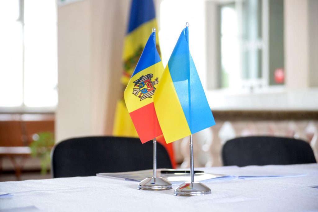 Український експорт суходолом під питанням: фермери в Молдові погрожують протестами